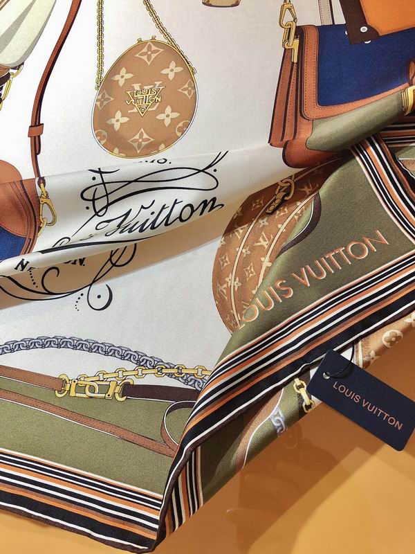 LV silk scarf 90X90cm E07 (16)